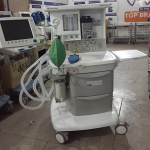 Datex Ohmeda Avance S/5 with Vent ,Iso Tec 7 Vaporizer ,New Flow Sensor,New O2